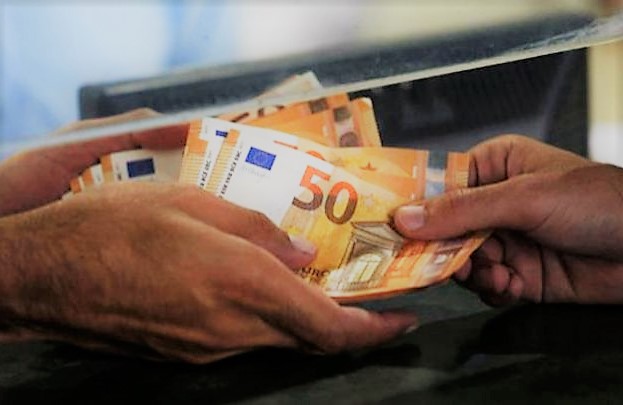 ¿Cuánto dinero se puede ingresar en efectivo sin justificación?